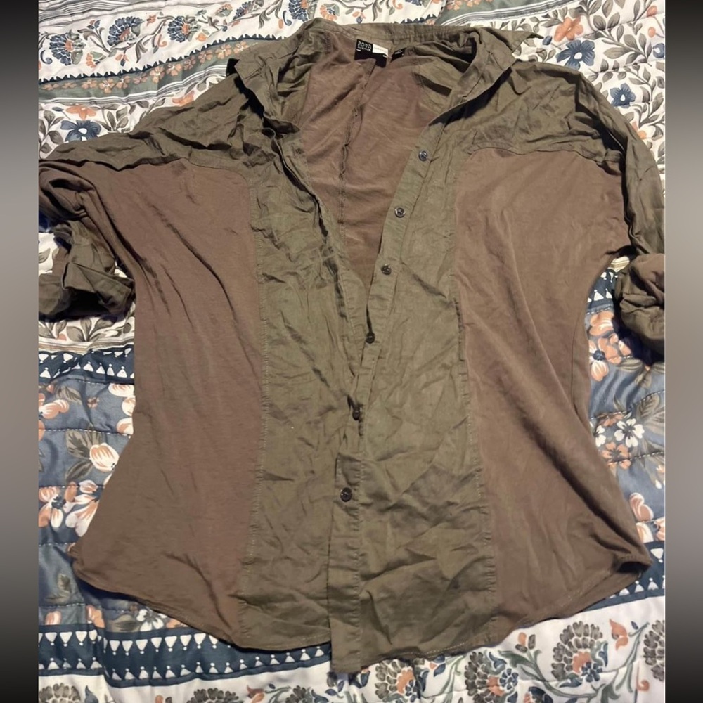 Saks 5th Ave Button Up